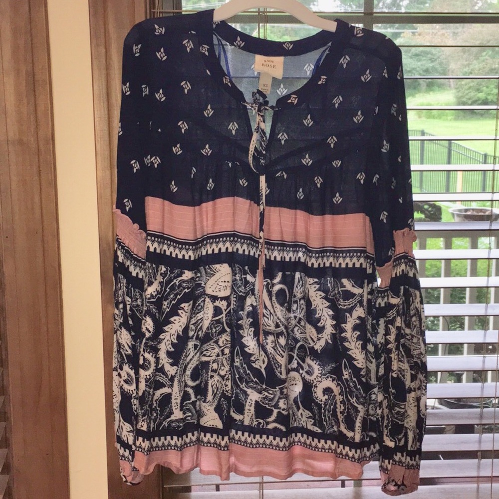 New boho top with s flair sleeved